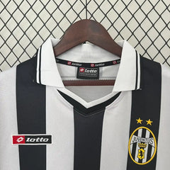 Retro 2001-02 Juventus Soccer Jersey Home