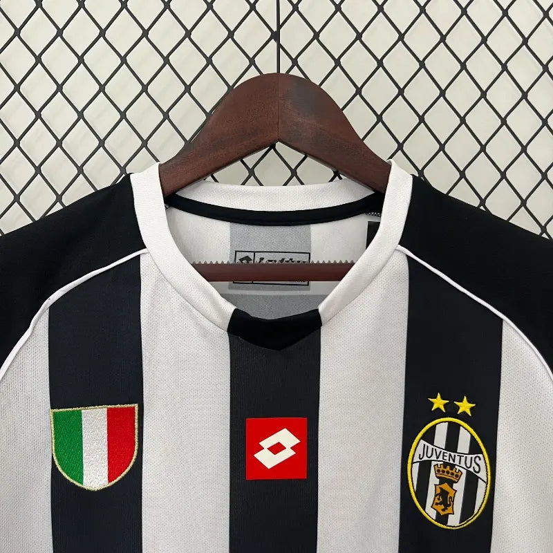 Retro 2002-03 Juventus Soccer Jersey Home