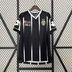 Retro 2000-01 Juventus Black Soccer Jersey