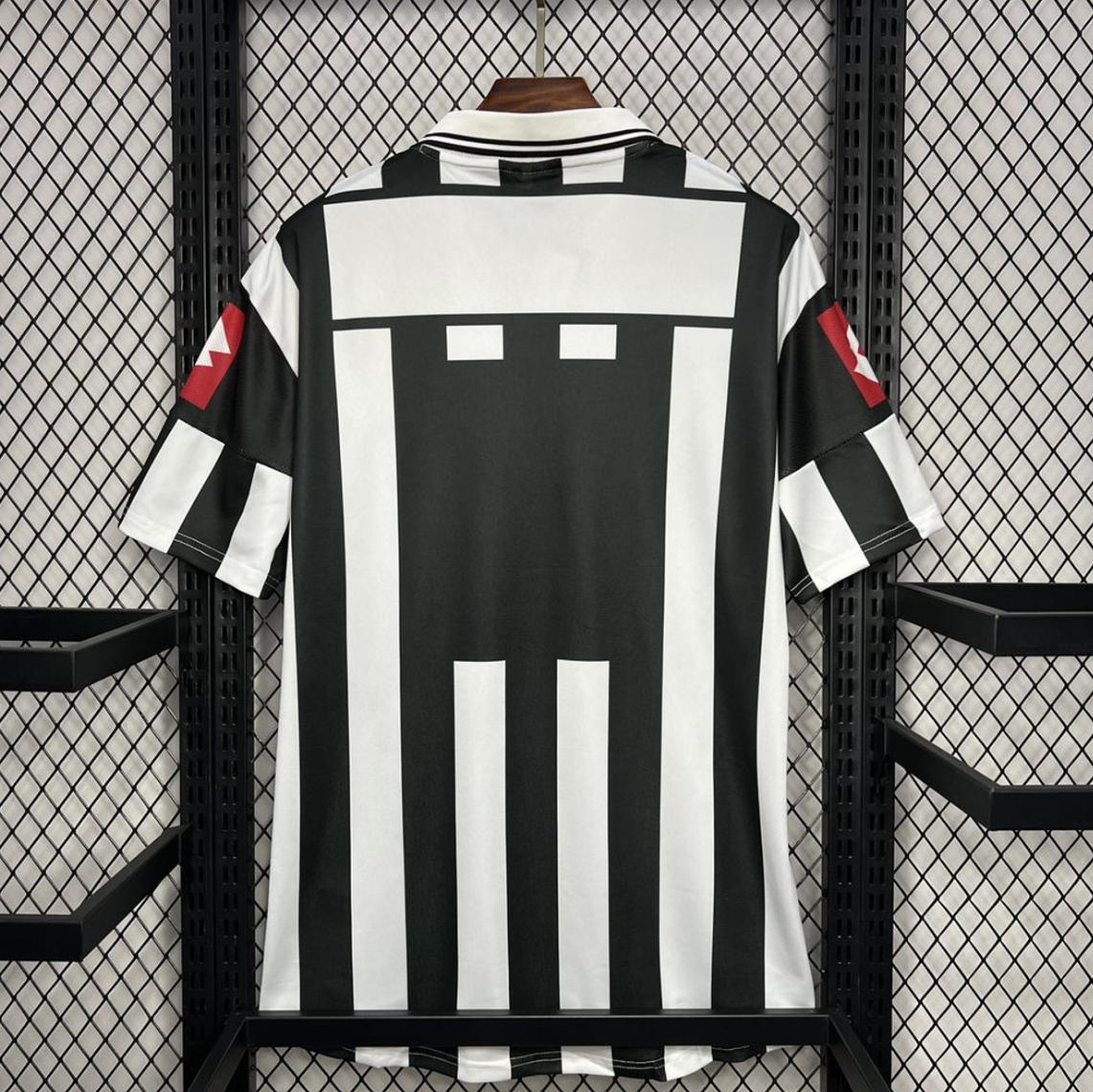 Retro 2001-02 Juventus Soccer Jersey Home